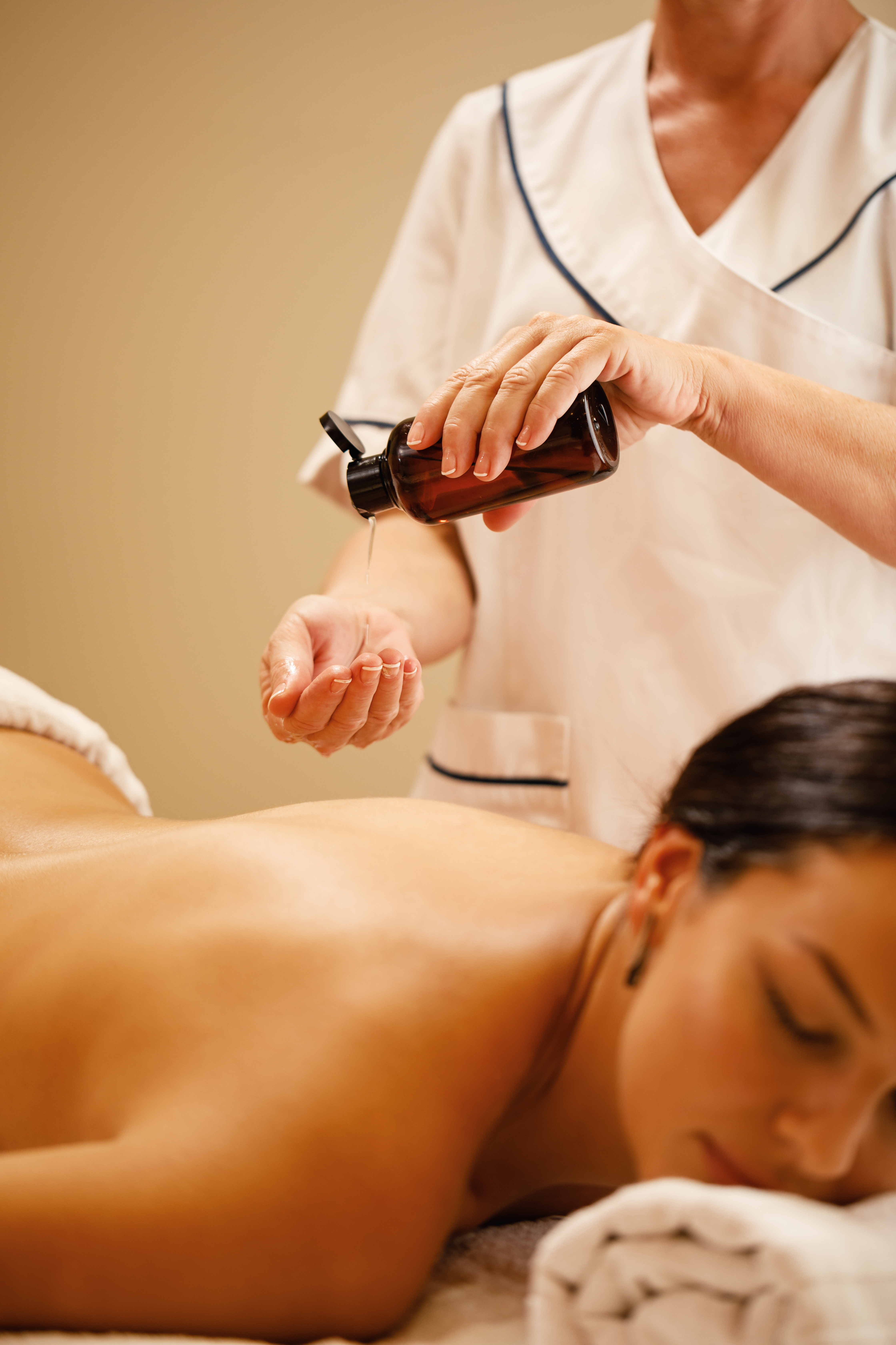 Traditional Ayurveda Oil Treatment