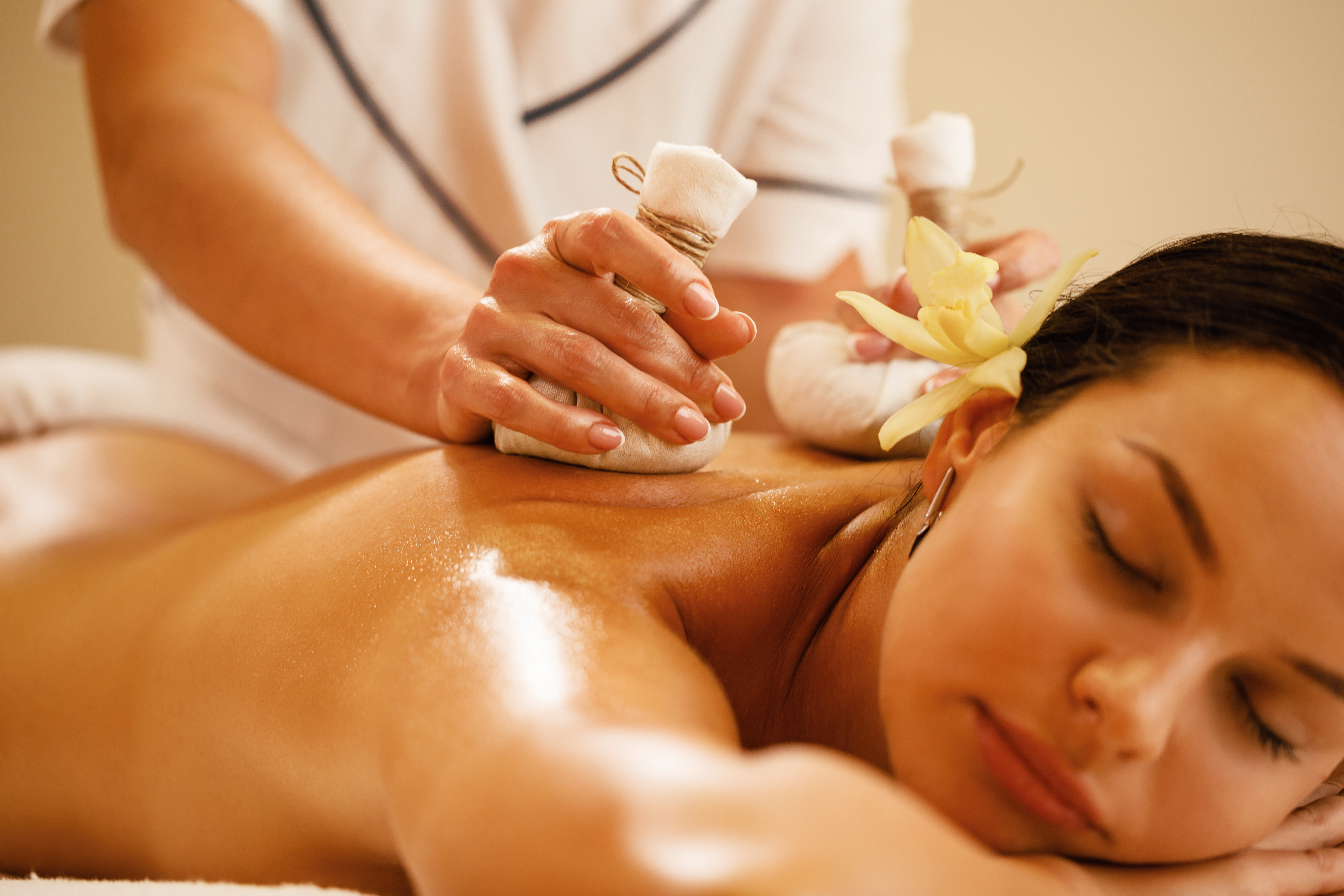 Traditional Ayurveda Massage